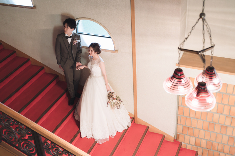 シックな赤階段