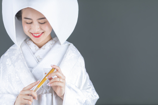 スタジオで残す結婚写真