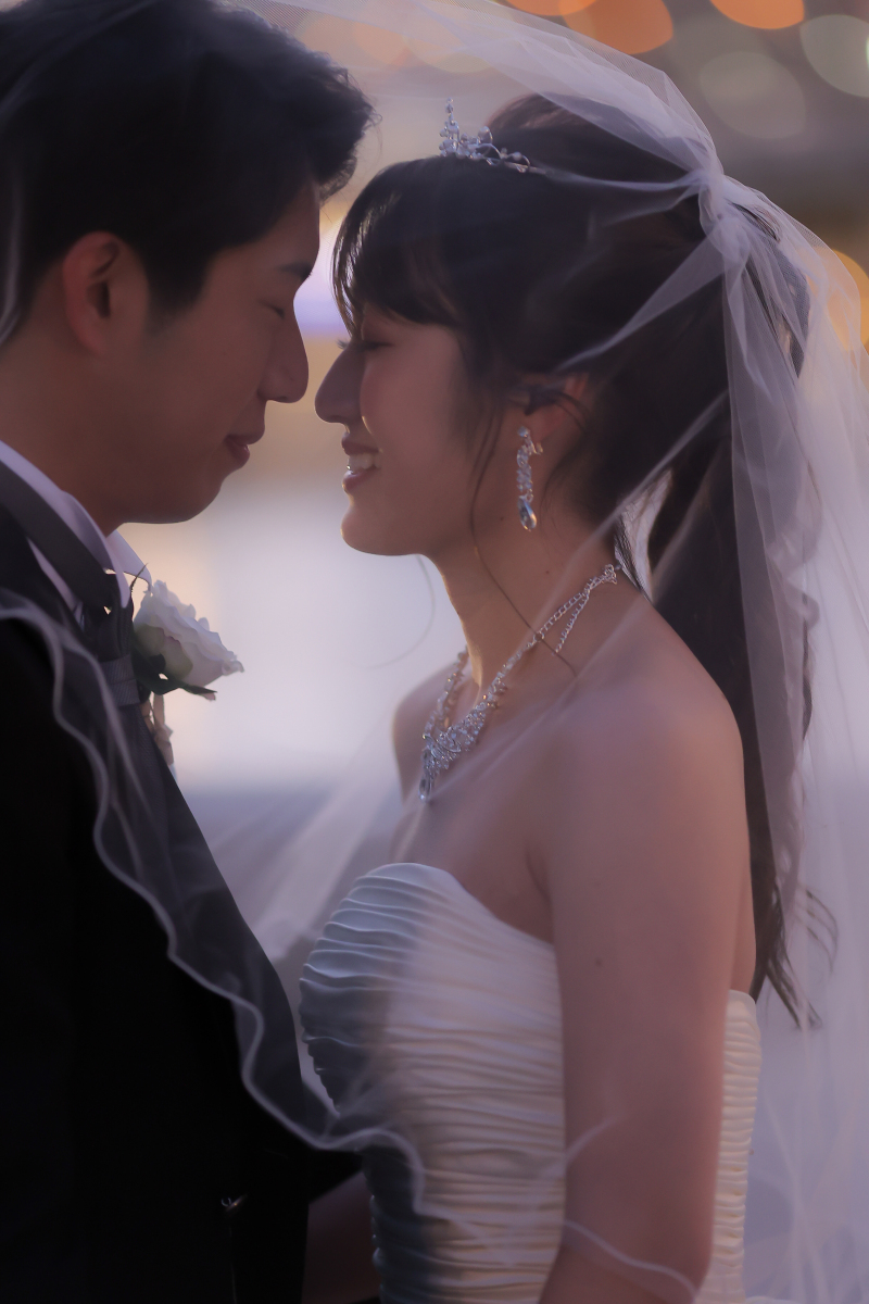 ベールに包まれて