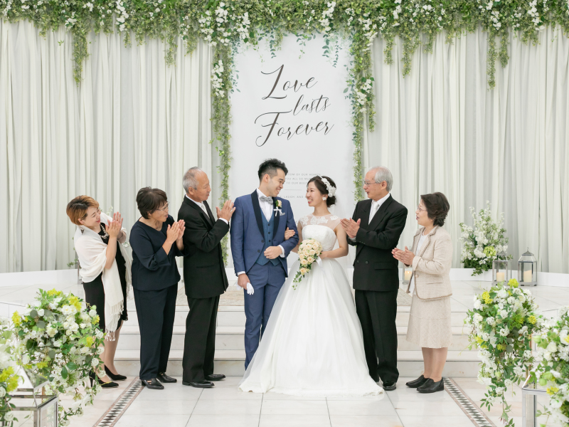 ご両親やご家族と残す、結婚式さながらの思い出