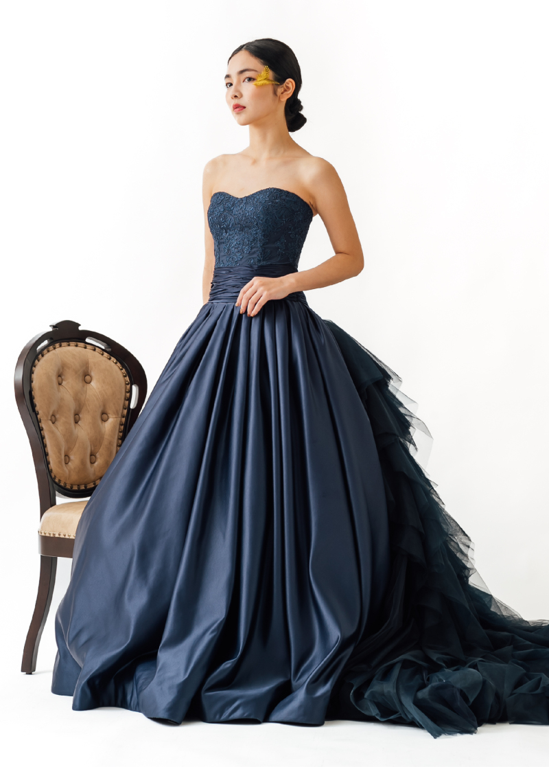 ラヴィファクトリー大阪店_カラードレスが豊富