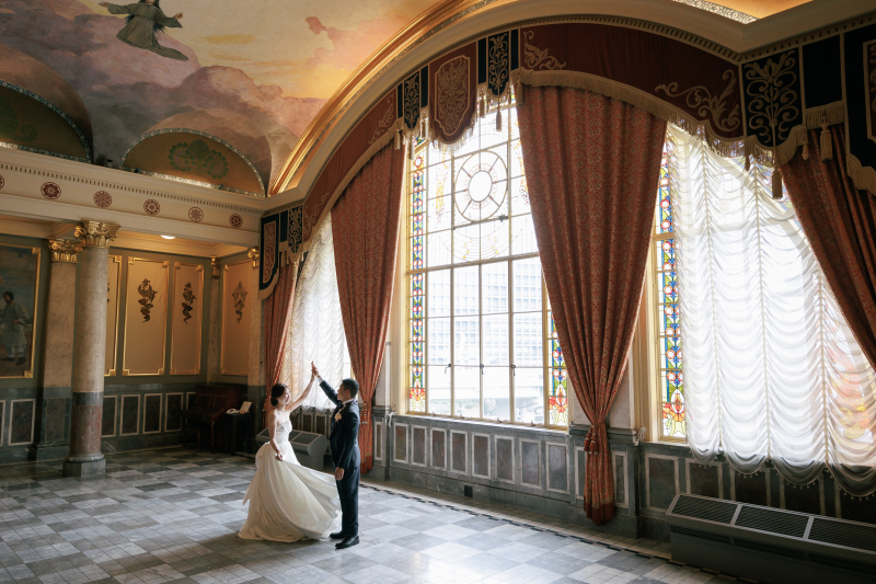 【中央公会堂】洋装ロケーション(衣装1着・全カットデータ付き)