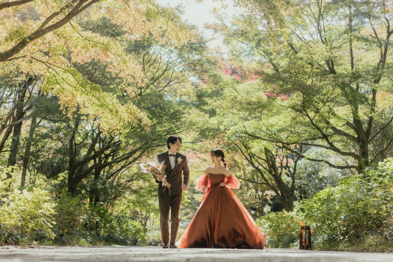 【12月24日までの撮影限定】2着がお得!秋のドリームキャンペーン|洋装ロケ・和装スタジオ(新婦衣装2着・全データ)