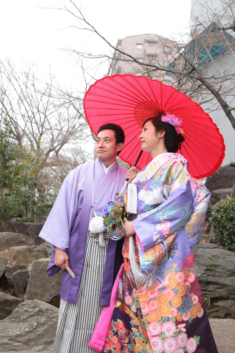 未来を見つめる雰囲気で撮影