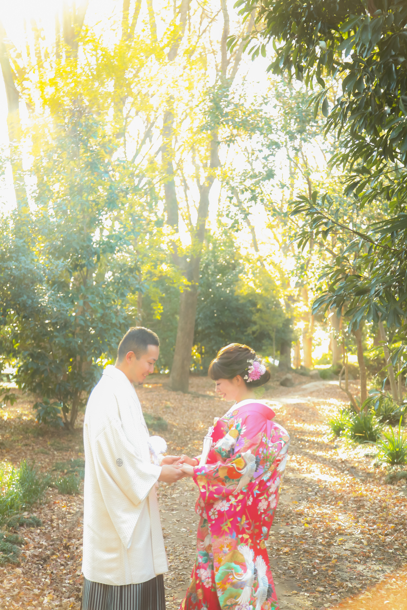 木漏れ日の中で二人だけの世界観（市民の森）