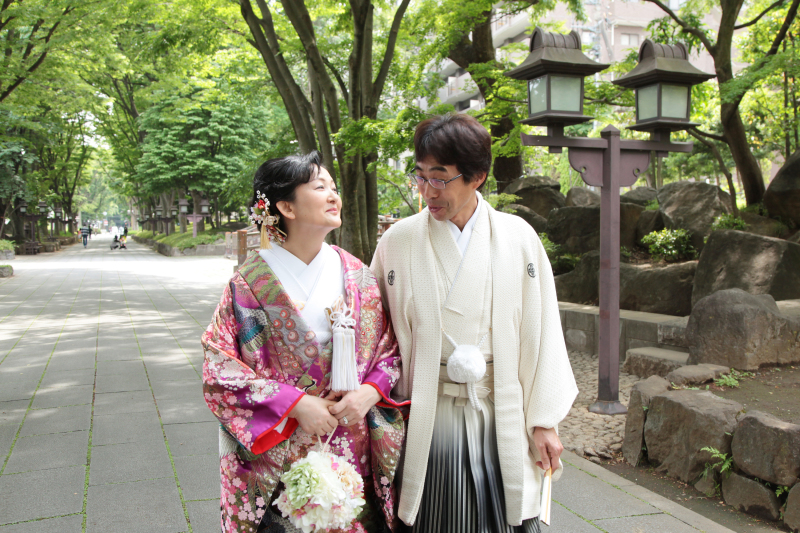 自然の中で自然な表情