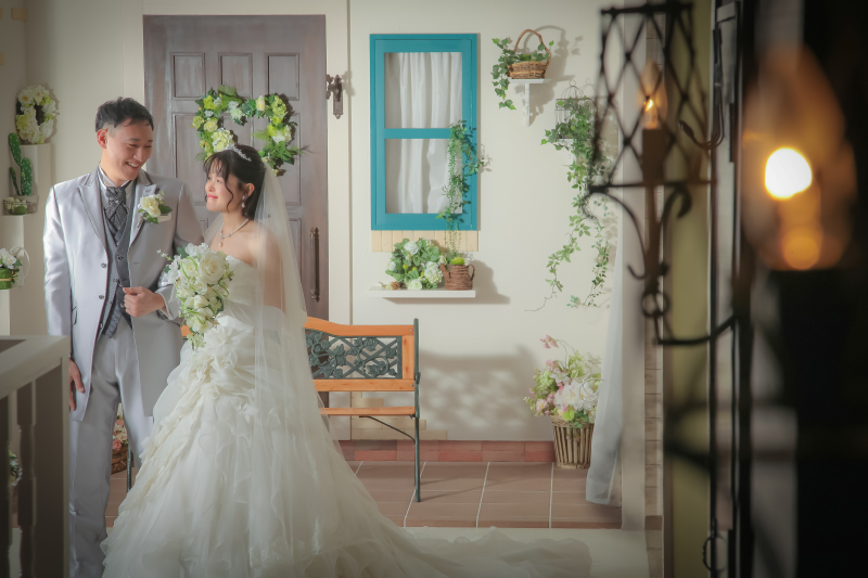 約7000点の衣装から選べる【洋装スタジオ基本プラン】 撮影全データ80カット付