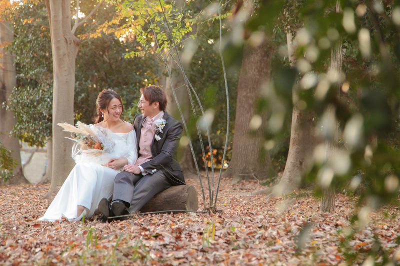 【洋装 ガーネット】レザー調アルバム&ロケーション撮影付プラン