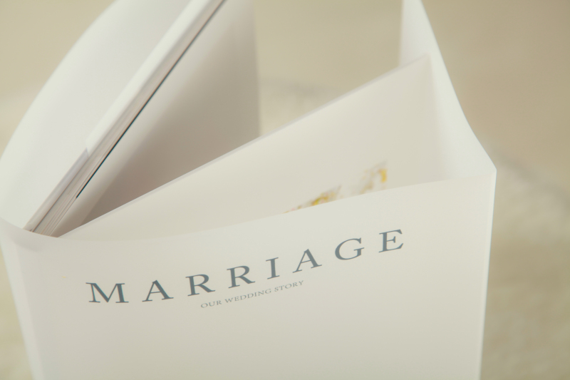 【洋装 アメシスト 】雑誌風20ページのアルバム付