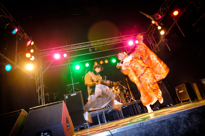 ご新郎様はギタリスト♪