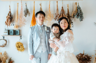 天使と共にスタジオでの団欒撮影