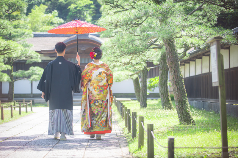 三溪園の緑に囲まれて