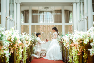 歴史ある教会で新たな物語を紡ぐ