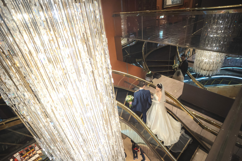 ホテルの中でロケーションフォトを少しだけ