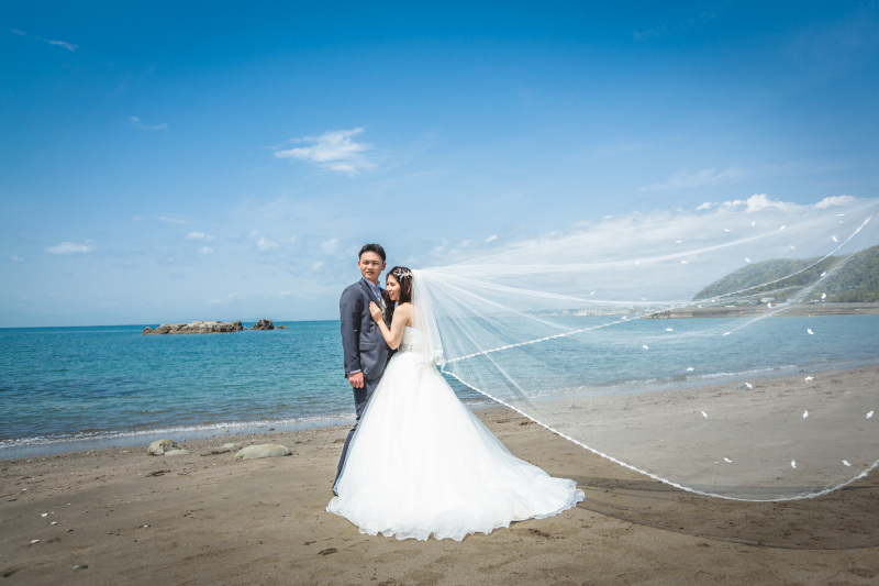 ベールの柄まで美しく