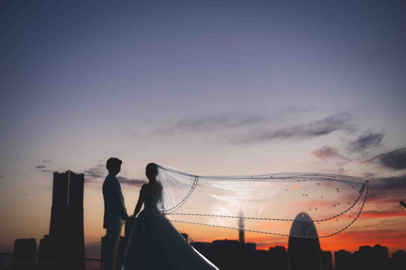 静けさを感じるみなとみらい、二人だけの世界