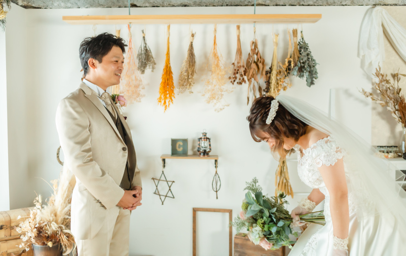 最初はお辞儀から