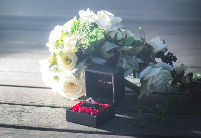 宝物に花を添えて