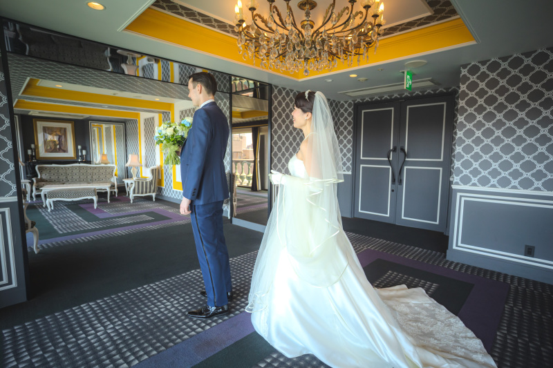 お互いに緊張は絶頂の瞬間 その1