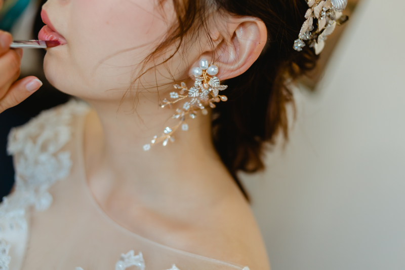 お色直しのリップシーン