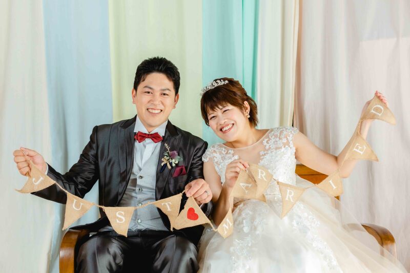 可愛い小物が映えるカーテン