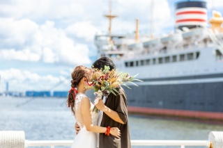 挙式まで全力疾走？！さわやかカップルを山下公園で♪