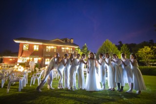 奥能登のクラフトビール工場、日本海倶楽部でオシャレウエディング