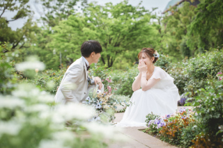 少しそこでお話していてください、と言ったら、あまりにも楽しそうにお話していたので、思わずシャッターを切ってしまった一枚です。