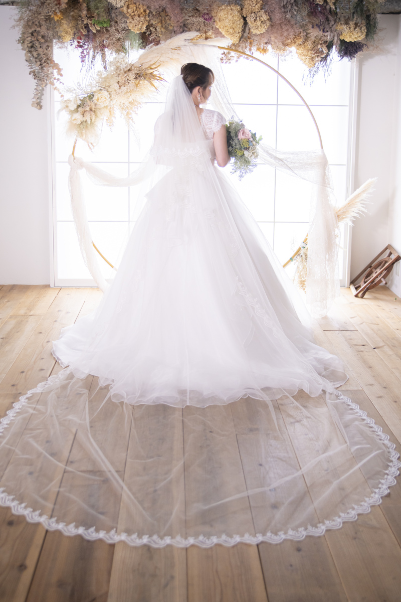 写真は随時更新させて頂きます。ベールは後ろ姿も華やか！