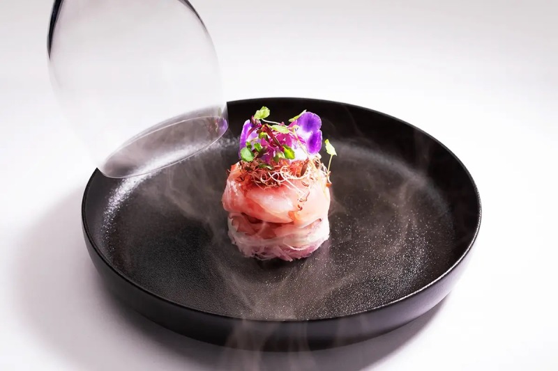 【ピーチ洋装＋会食10名分込】開港記念会館＋Google ★4.5のフレンチ会食プラン