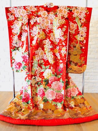牡丹の色打掛