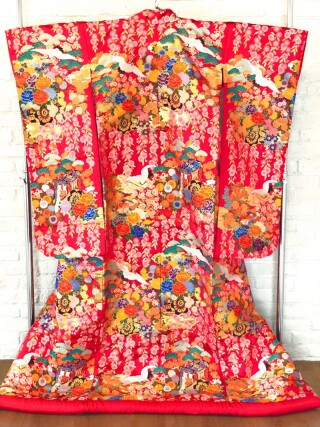 艶やかピンクの色打掛