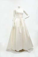 ウエディングドレス（白サッシュ）