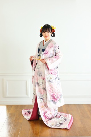 黒色掛下×ピンク色打掛