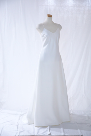 ウエディングドレスＢ