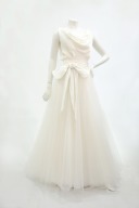 ウエディングドレス（白リボン）