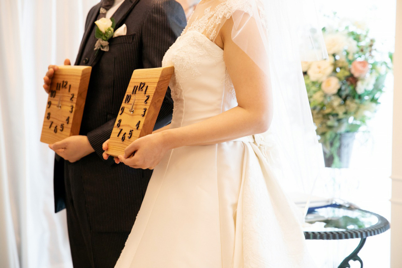 ウエディングドレスに着替えて少人数での結婚式