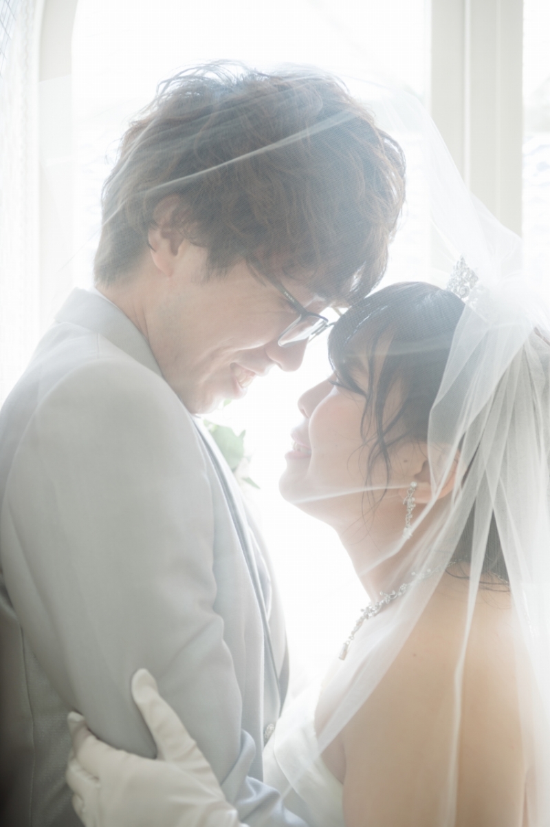 ベールにつつまれて