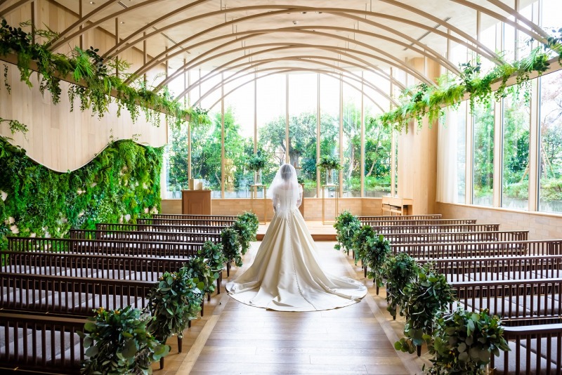 緑いっぱいのチャペル