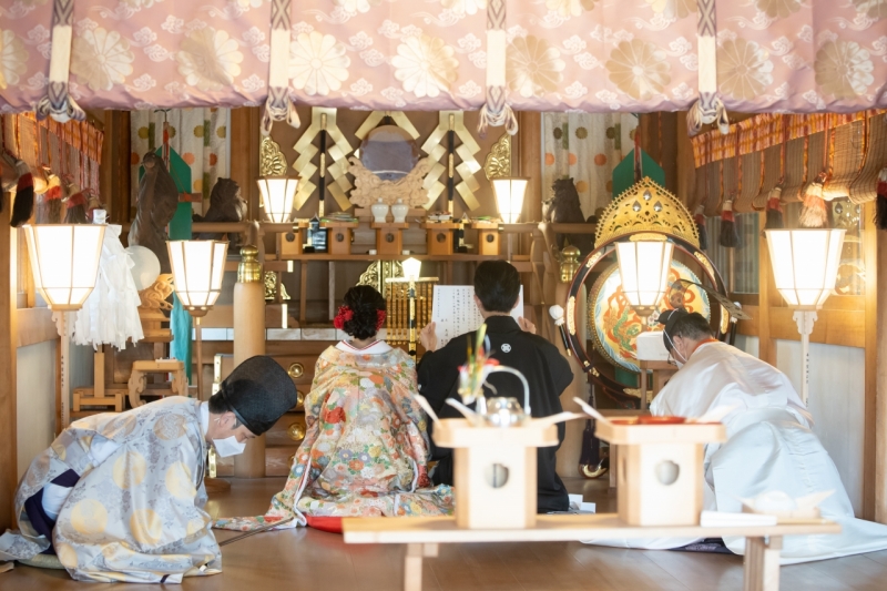神社で厳かなご結婚式