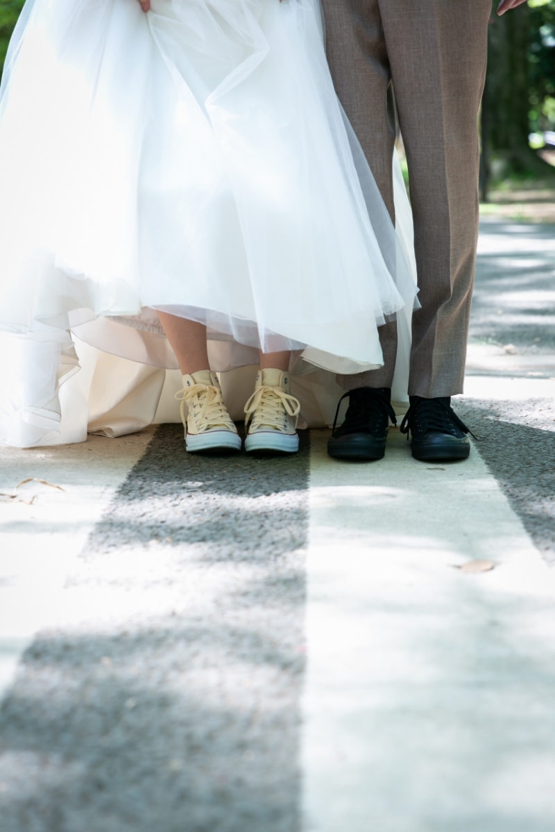 スニーカーでロケーションフォト