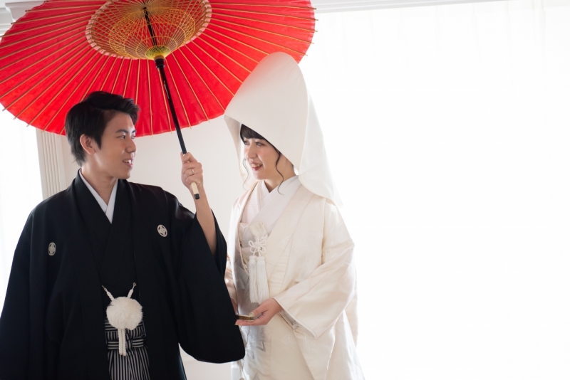 白無垢に綿帽子