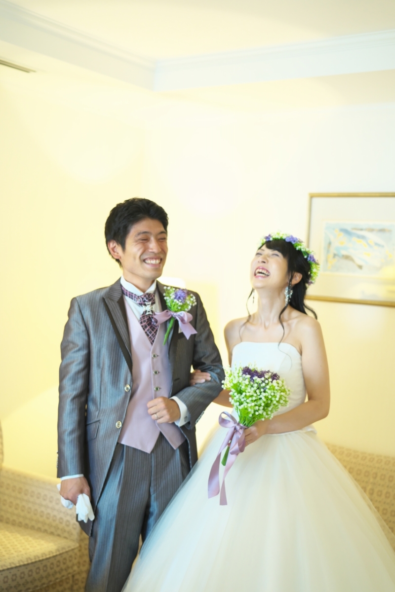 ブーケとブートニアもラベンダーで!