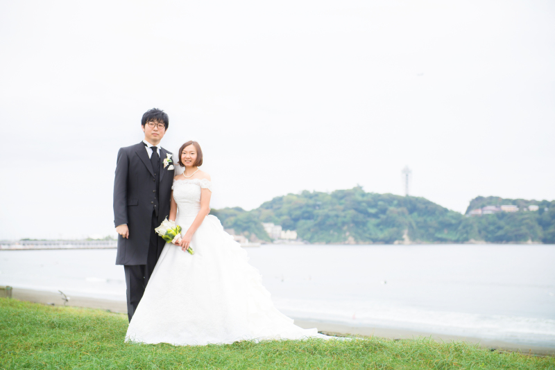 海!!七里ガ浜!! 江ノ島を背景に。