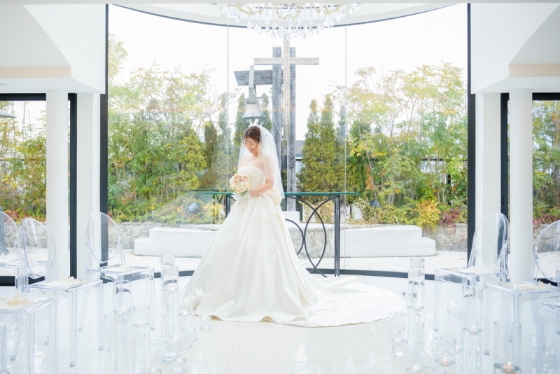 明るいチャペルで