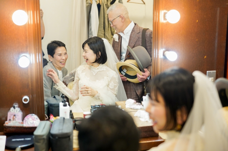 ダウンヘアがとってもお似合いの花嫁様