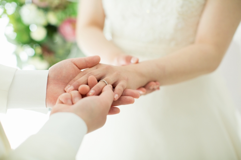 指輪交換シーンも！