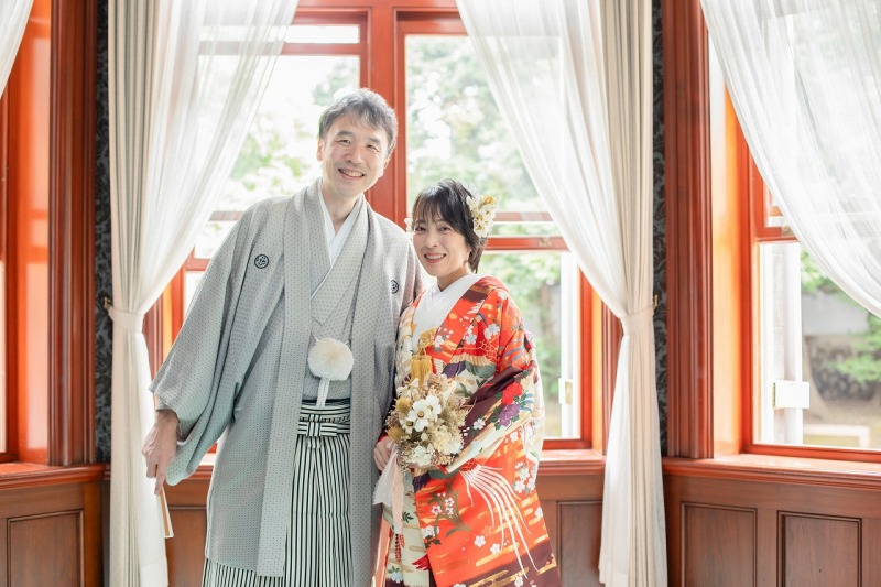 色打掛をかけ替えて旧古河邸へ