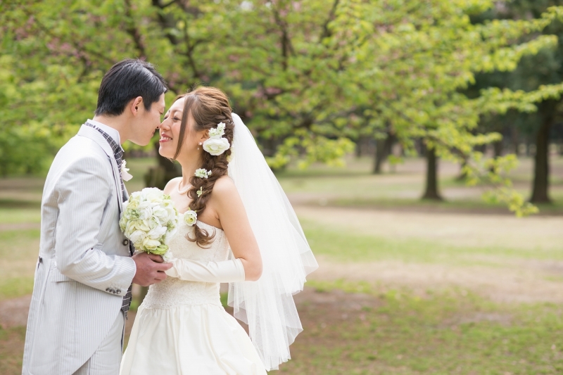 森の中の結婚式みたいに