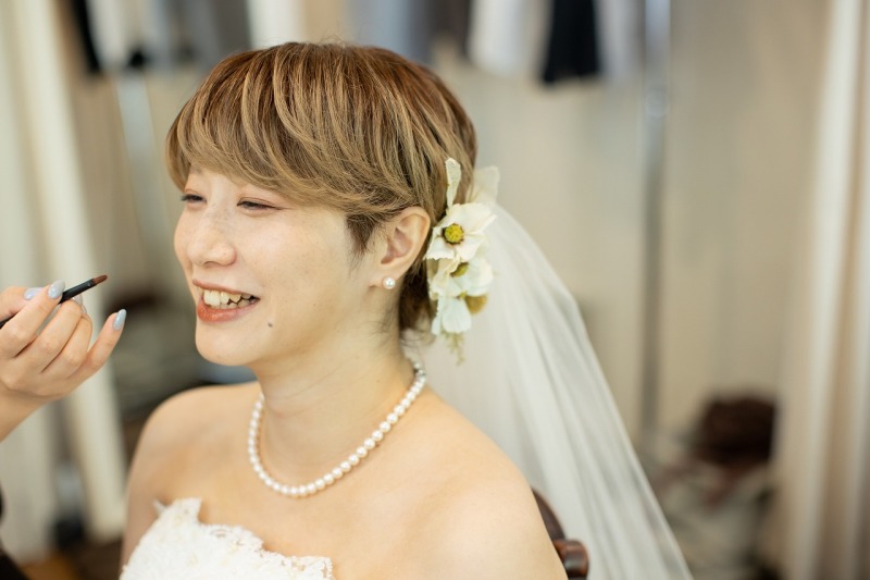 ショートカットがかわいい花嫁さま